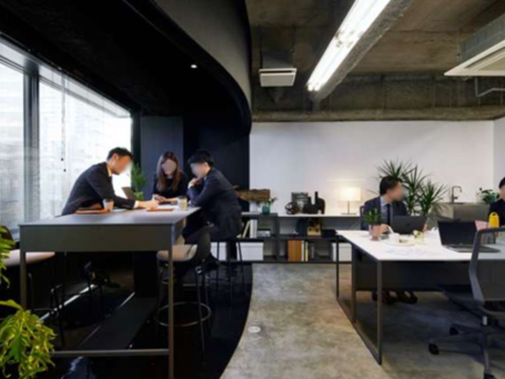 新宿区西新宿の5名用オフィス物件（都庁前駅徒歩8分）