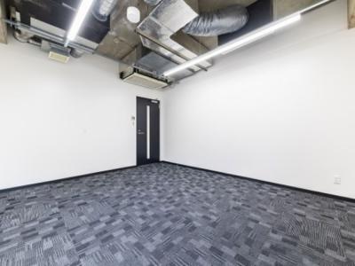 新宿区若葉のセットアップオフィス物件（四谷三丁目駅徒歩7分、約50坪）