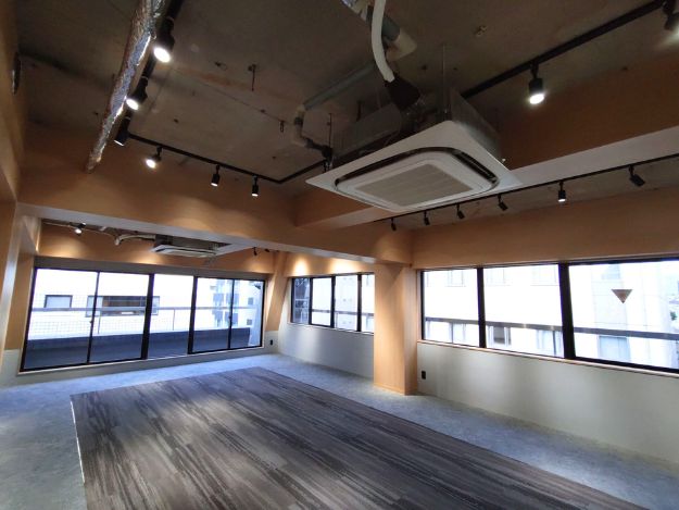 千代田区紀尾井町のセットアップオフィス物件（麹町駅徒歩3分、約30坪）