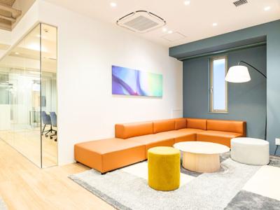 千代田区神田東松下町のフルセットアップオフィス物件（岩本町駅徒歩5分、約55坪）