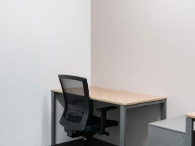 新宿区西新宿のオフィス物件（新宿駅徒歩1分）