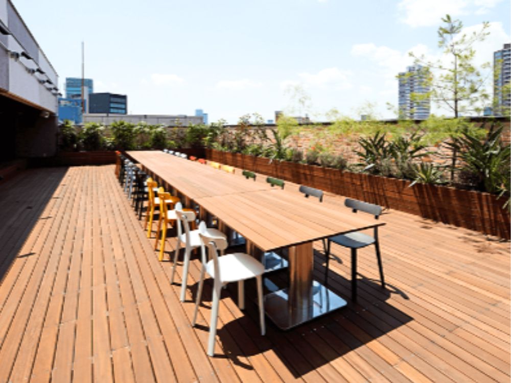 港区六本木のオフィス物件（六本木駅徒歩1分）