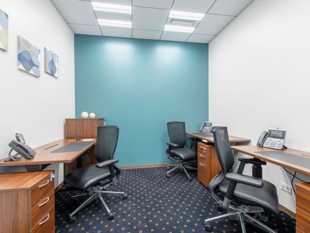 千代田区大手町の4-5名用オフィス物件（大手町駅徒歩1分、10坪未満）