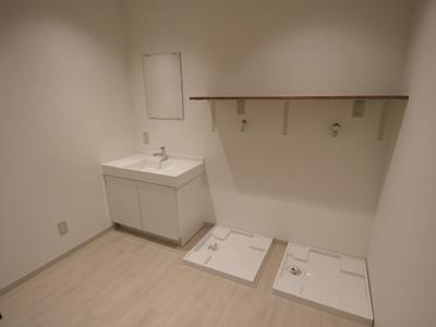 新宿区新宿のセットアップオフィス物件（新宿御苑前駅徒歩1分、約50坪）