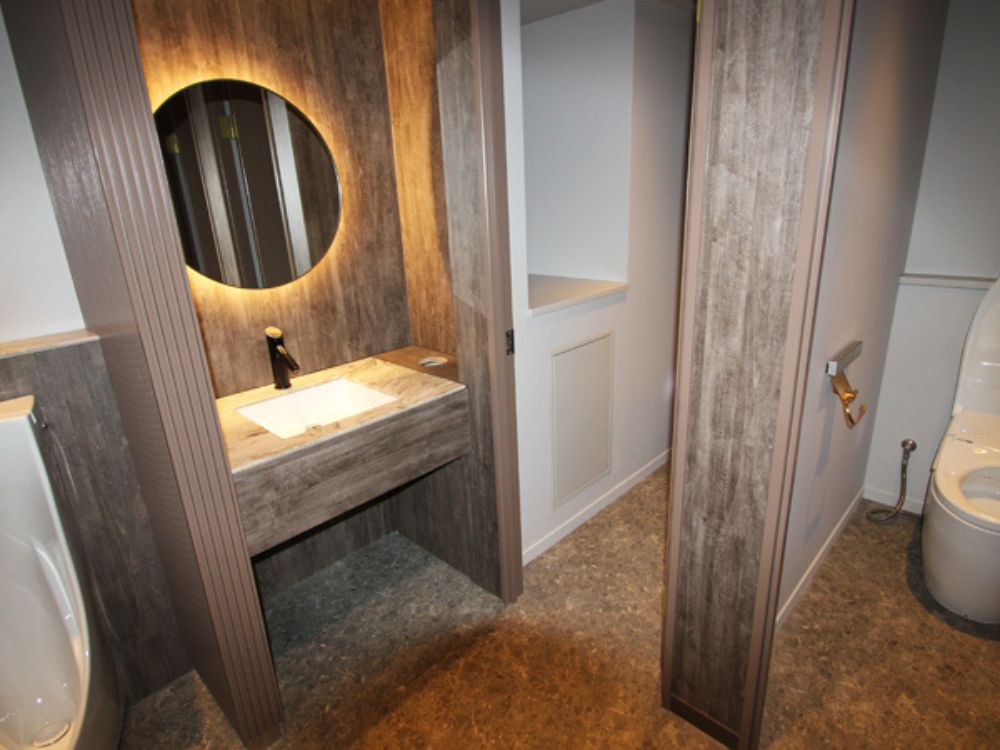 新宿区新宿のセットアップオフィス物件（新宿御苑前駅徒歩1分、約65坪）