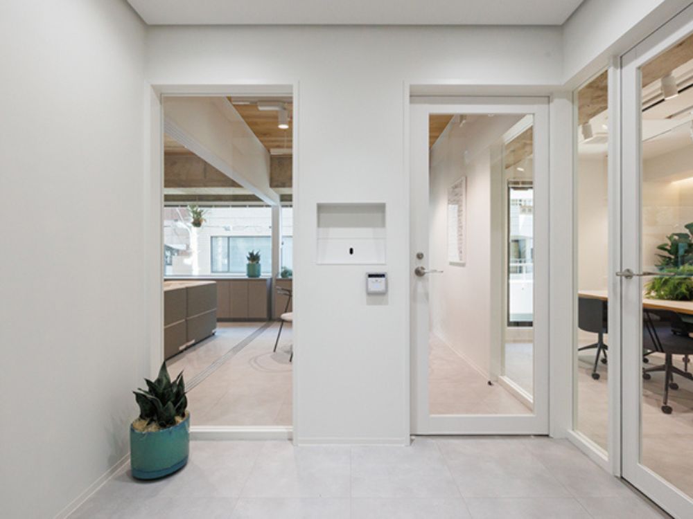 中央区日本橋兜町のセットアップオフィス物件（茅場町駅徒歩4分、約40坪）