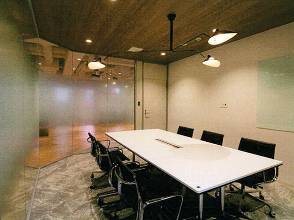 千代田区神田紺屋町のセットアップオフィス物件（神田駅徒歩4分、約120坪）