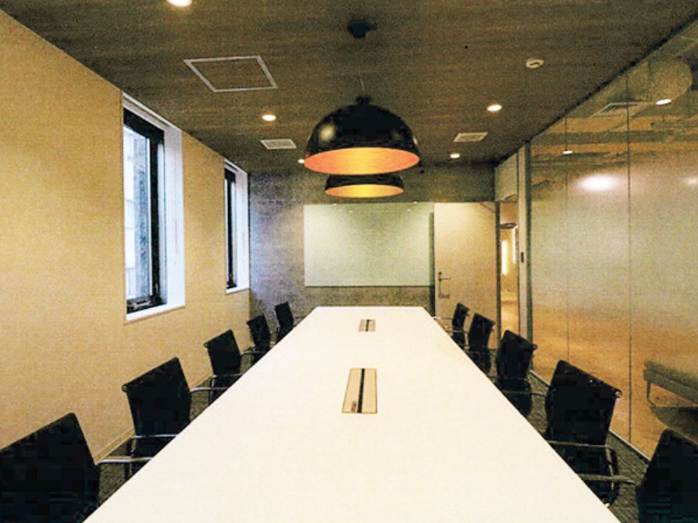 千代田区神田紺屋町のセットアップオフィス物件（神田駅徒歩4分、約120坪）