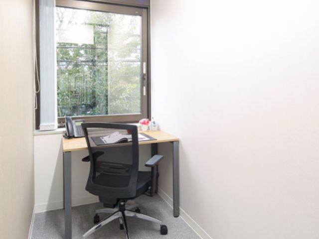 港区南青山のオフィス物件（表参道駅徒歩6分）