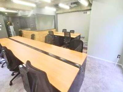 千代田区岩本町のフルセットアップオフィス物件（岩本町駅徒歩3分、約20坪）