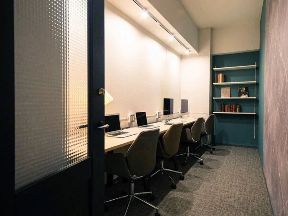 千代田区神田佐久間河岸の1-4名用オフィス物件（秋葉原駅徒歩1分、10坪未満）