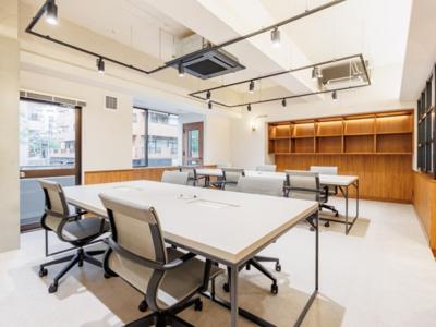 千代田区隼町のフルセットアップオフィス（半蔵門駅徒歩3分、約25坪）