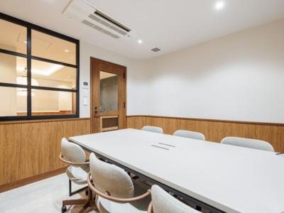 千代田区隼町のフルセットアップオフィス（半蔵門駅徒歩3分、約25坪）