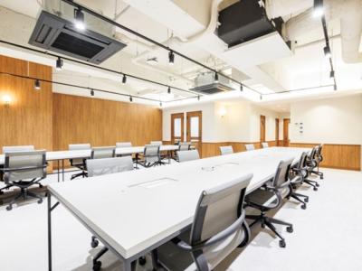 千代田区隼町のフルセットアップオフィス(半蔵門駅徒歩3分、約50坪)