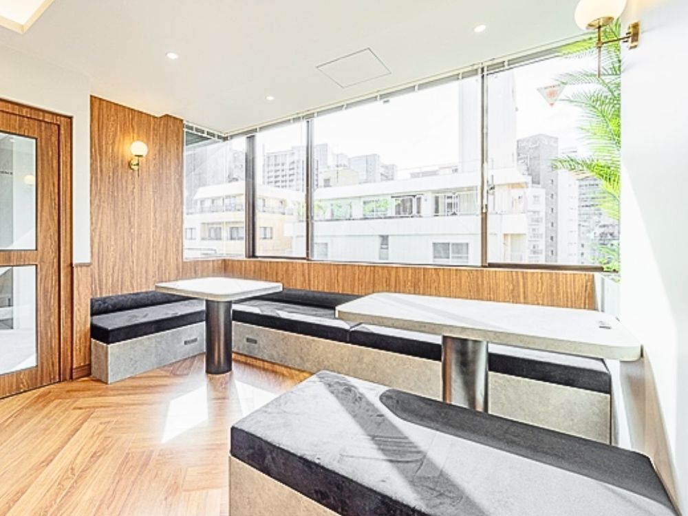 千代田区隼町のフルセットアップオフィス(半蔵門駅徒歩3分、約50坪)