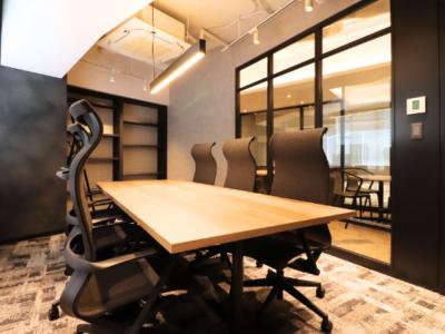 千代田区神田須田町のフルセットアップオフィス物件（神田駅徒歩2分、約45坪）