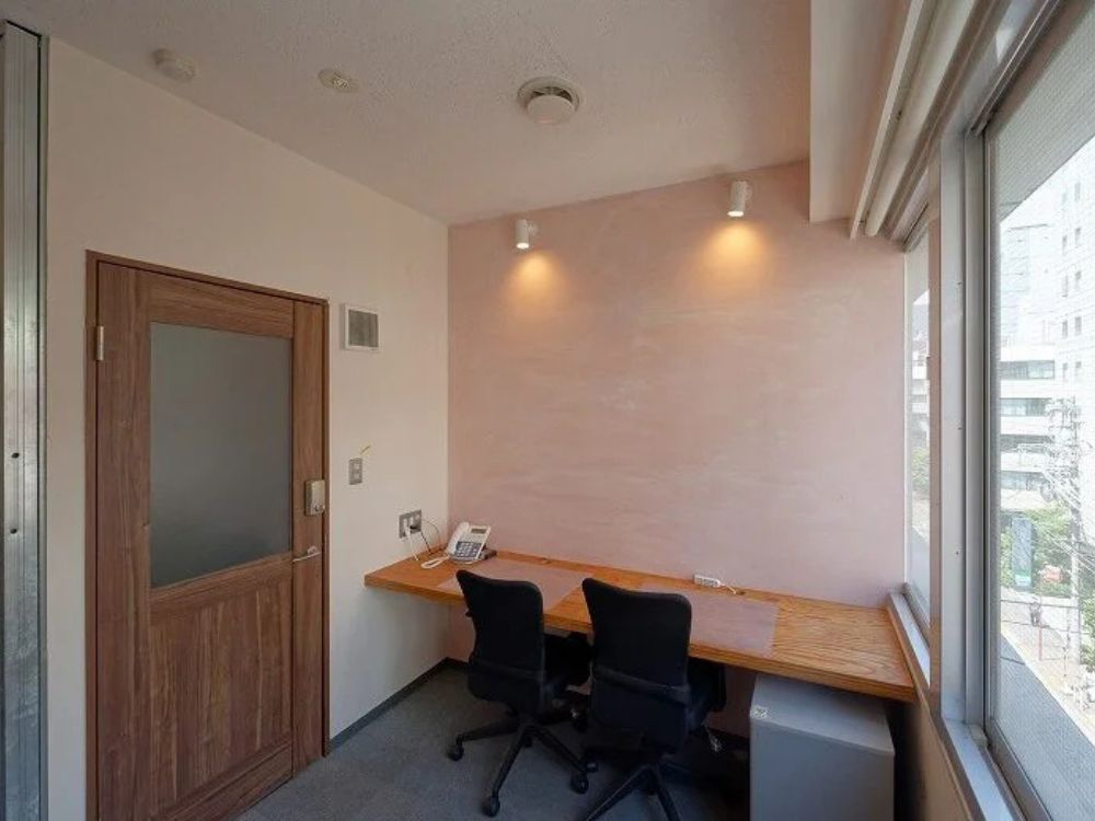 港区浜松町の1-5名用オフィス物件（大門駅徒歩2分、10坪未満）