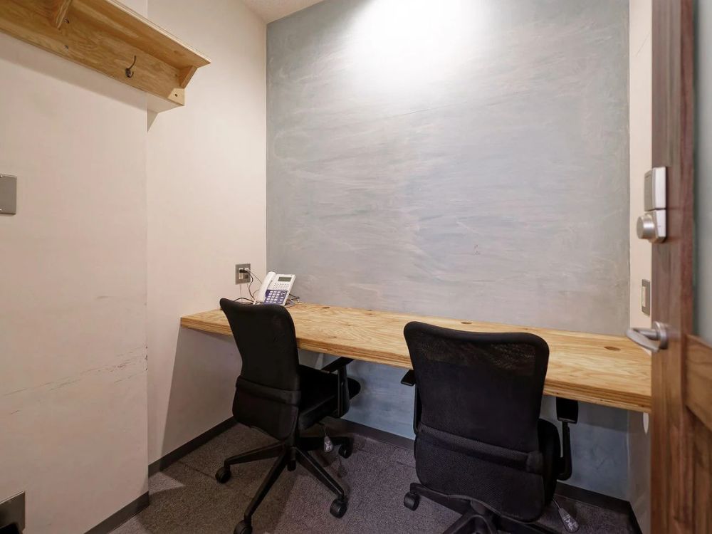 港区浜松町の1-5名用オフィス物件（大門駅徒歩2分、10坪未満）