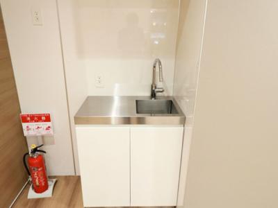 千代田区神田猿楽町のハーフセットアップオフィス物件（水道橋駅徒歩5分、約30坪）