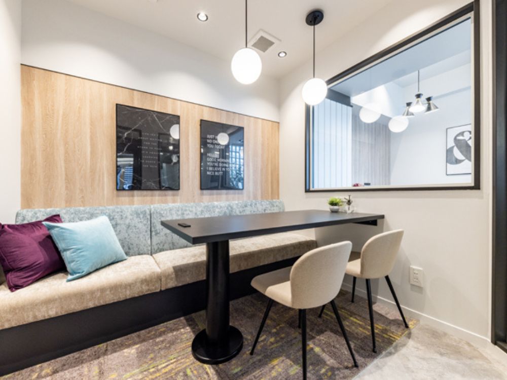中央区日本橋のセットアップオフィス物件（日本橋駅徒歩2分、約35坪）