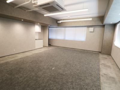 千代田区神田猿楽町のコンパクトオフィス物件（神保町駅徒歩5分、約25坪）