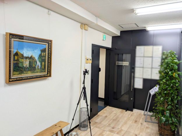 千代田区麹町の居抜きオフィス物件（麹町駅徒歩1分、約25坪）