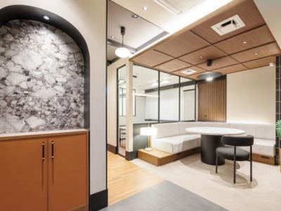 新宿区西新宿のフルセットアップオフィス物件(初台駅徒歩7分、約25坪)