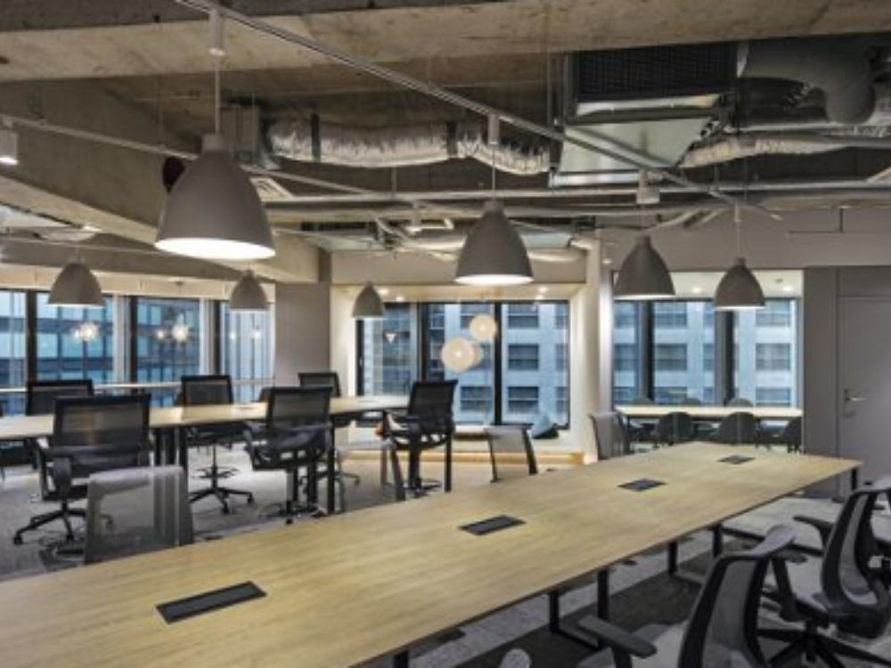 港区西新橋のセットアップオフィス物件（虎ノ門駅徒歩1分、約25坪）