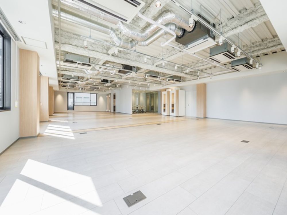 港区三田のセットアップ物件（田町駅徒歩5分、約105坪）