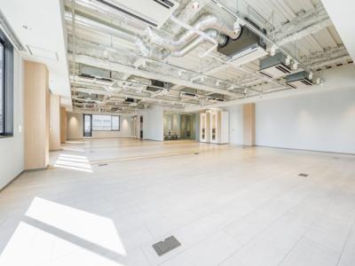 港区三田のセットアップ物件（田町駅徒歩5分、約105坪）