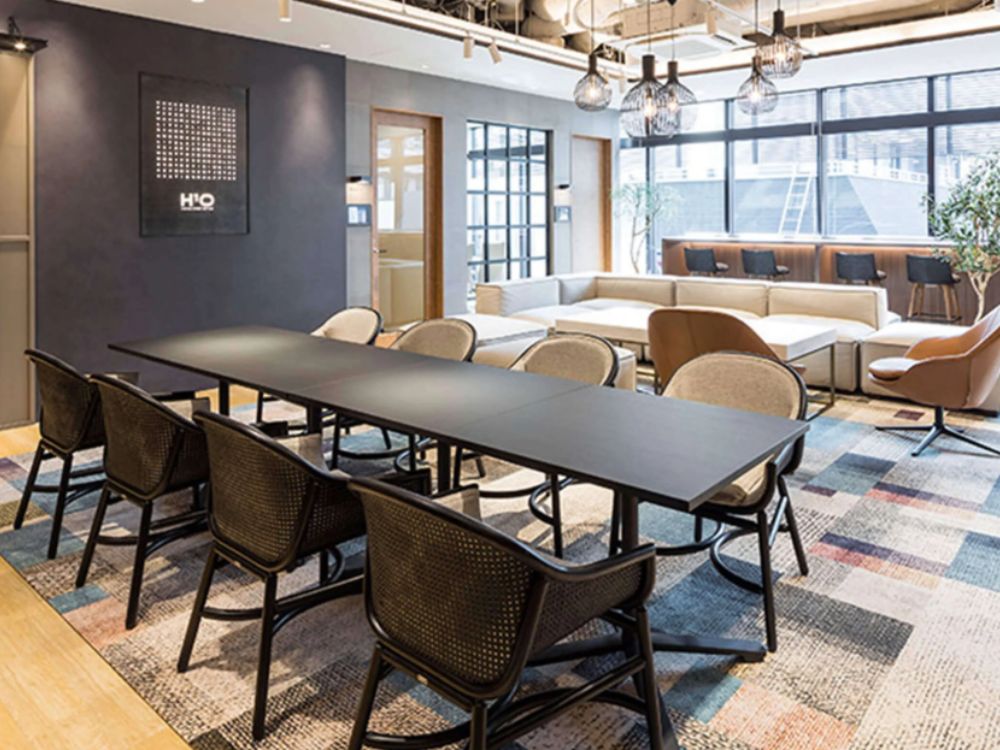 中央区日本橋室町のオフィス物件（三越前駅徒歩2分）