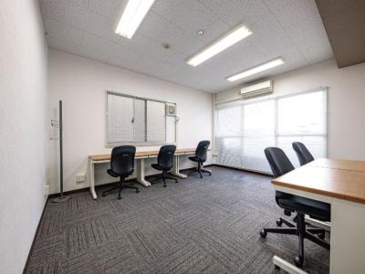 港区南青山の6-10名用オフィス物件(青山一丁目駅徒歩4分、10坪未満)