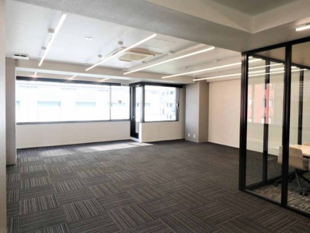 千代田区神田神保町のセットアップオフィス物件（神保町駅徒歩3分、約25坪）