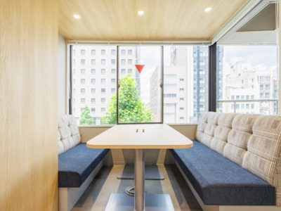 新宿区四谷のフルセットアップオフィス物件(四谷三丁目駅徒歩2分、約20坪)