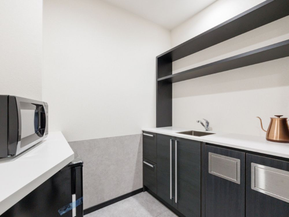 千代田区岩本町のセットアップオフィス物件（岩本町駅徒歩1分、約30坪）