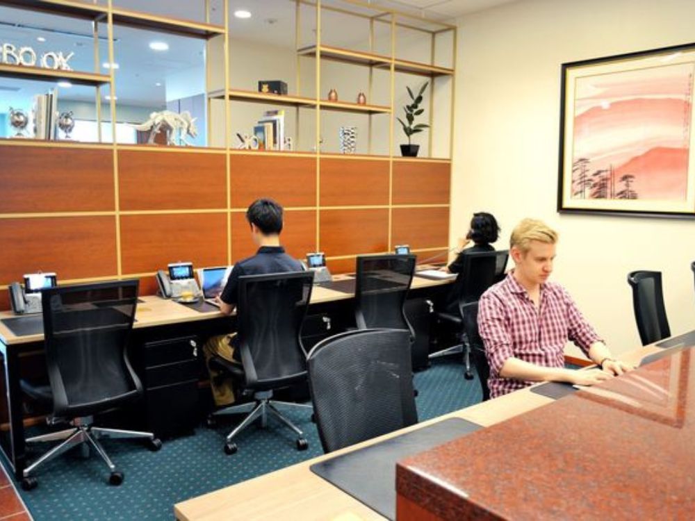 港区海岸の4-5名用オフィス物件（浜松町駅徒歩2分、10坪未満）