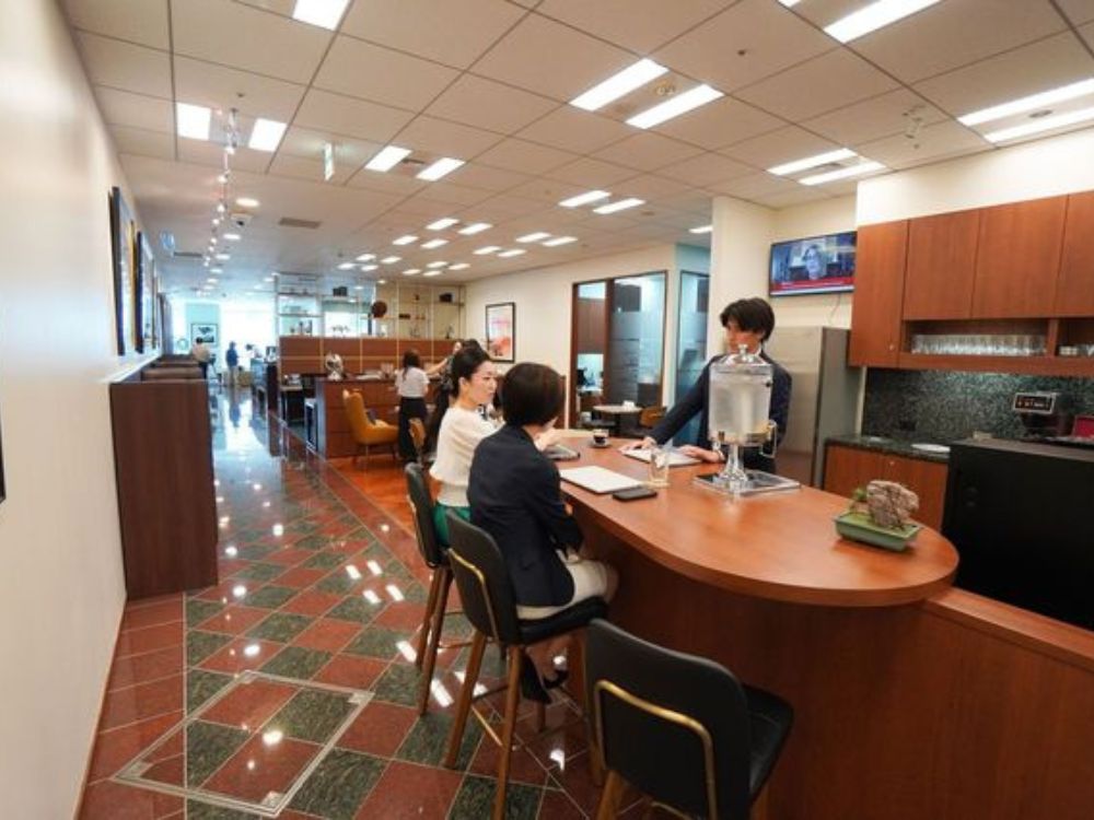 港区海岸の5-6名用オフィス物件（浜松町駅徒歩2分、10坪未満）