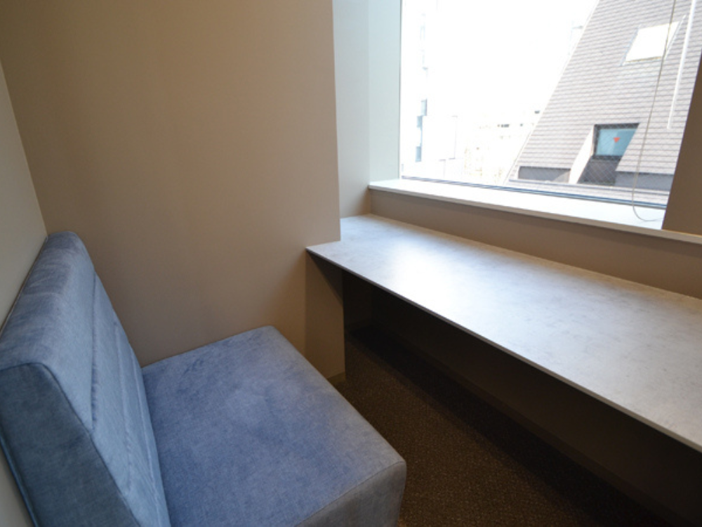 中央区築地のセットアップオフィス物件（築地駅徒歩2分、約90坪）