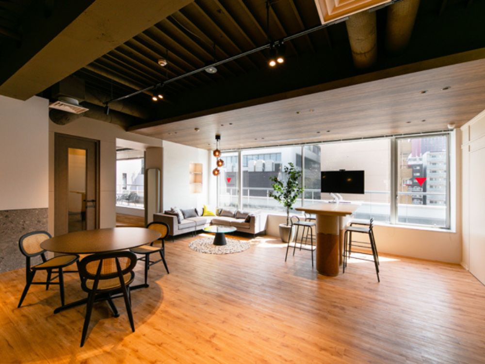 中央区築地のセットアップオフィス物件（築地駅徒歩2分、約60坪）