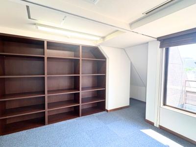 港区赤坂の居抜きオフィス物件(赤坂駅徒歩5分、約30坪)