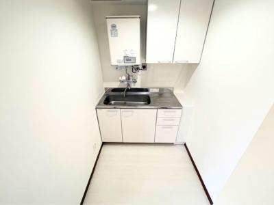 港区赤坂の居抜きオフィス物件(赤坂駅徒歩5分、約30坪)