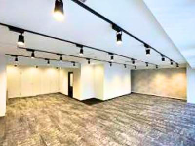 港区赤坂のセットアップオフィス物件(六本木駅徒歩7分、約35坪)