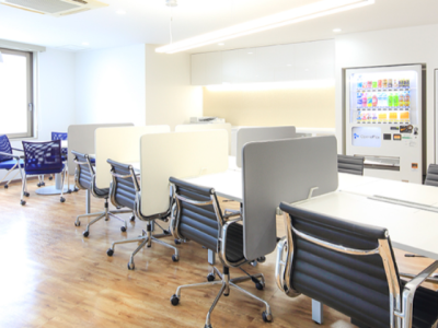 港区芝大門のオフィス物件（大門駅徒歩2分）