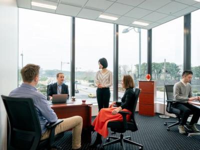 千代田区丸の内の4-6名用オフィス物件(二重橋前駅徒歩1分、10坪未満)