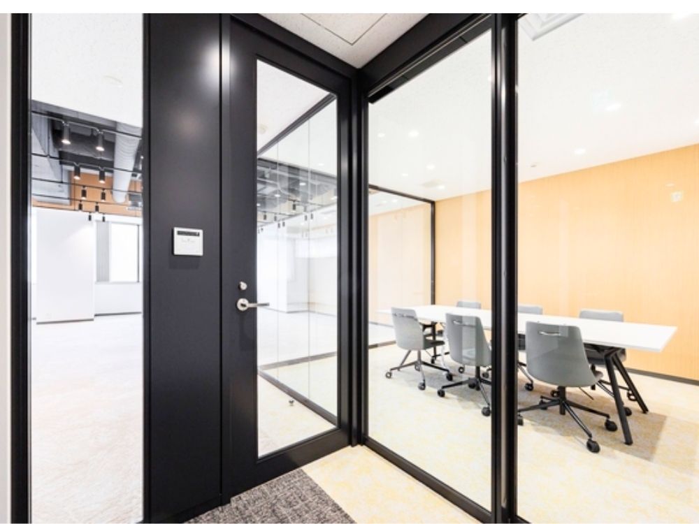 中央区日本橋久松町のセットアップオフィス物件（浜町駅徒歩3分、約30坪）