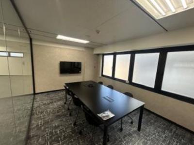 港区芝の会議室付きセットアップオフィス物件(三田駅徒歩3分、約150坪)
