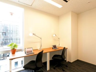 港区新橋の4名用オフィス物件（内幸町駅徒歩2分、10坪未満）