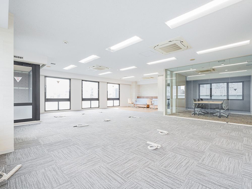 千代田区鍛冶町のセットアップオフィス物件（神田駅徒歩1分、約30坪）