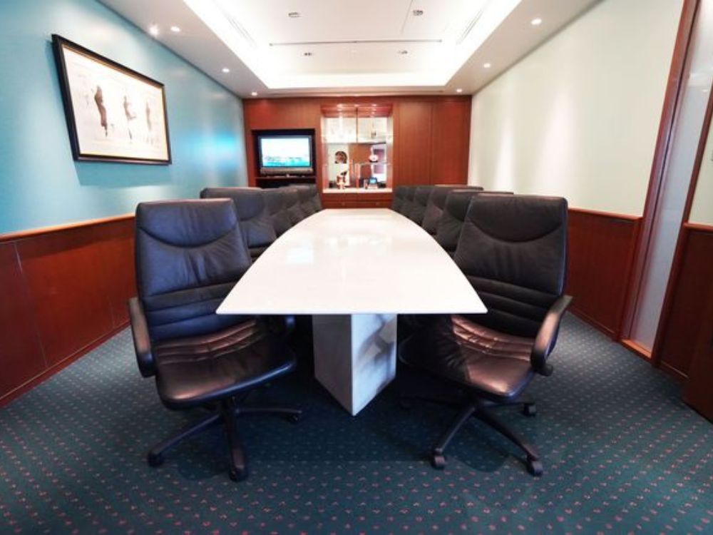 江東区有明の4-6名用オフィス物件（東京ビックサイト駅徒歩1分、10坪未満）