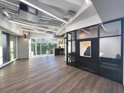 千代田区飯田橋のリバーサイドオフィス物件（飯田橋駅徒歩1分、約15坪）